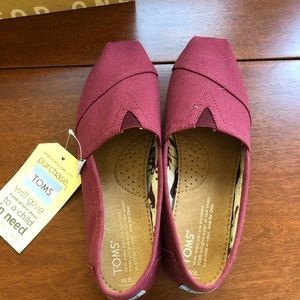 TOMS classic wine canvas flats